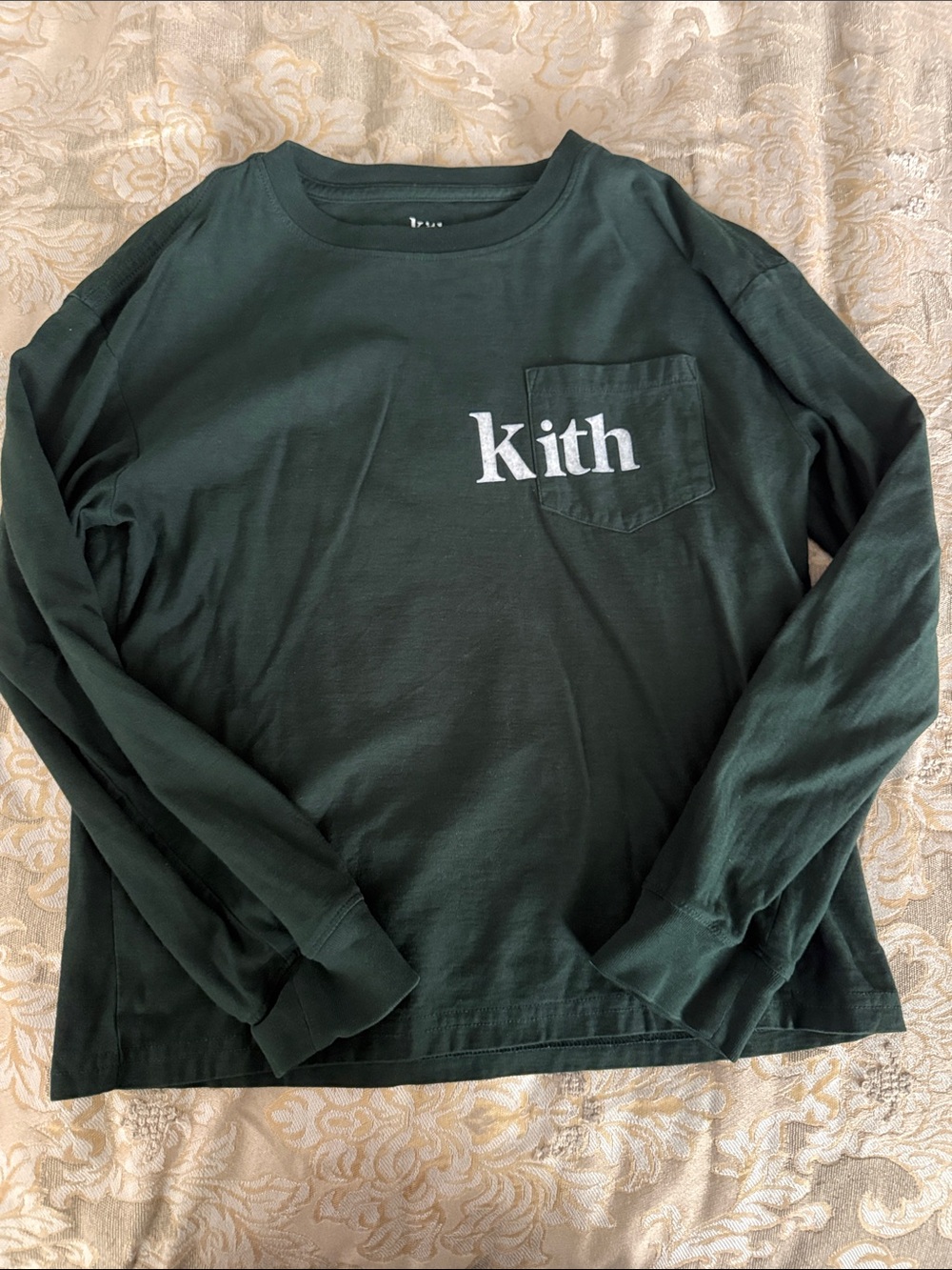 Kith- Large 10/12